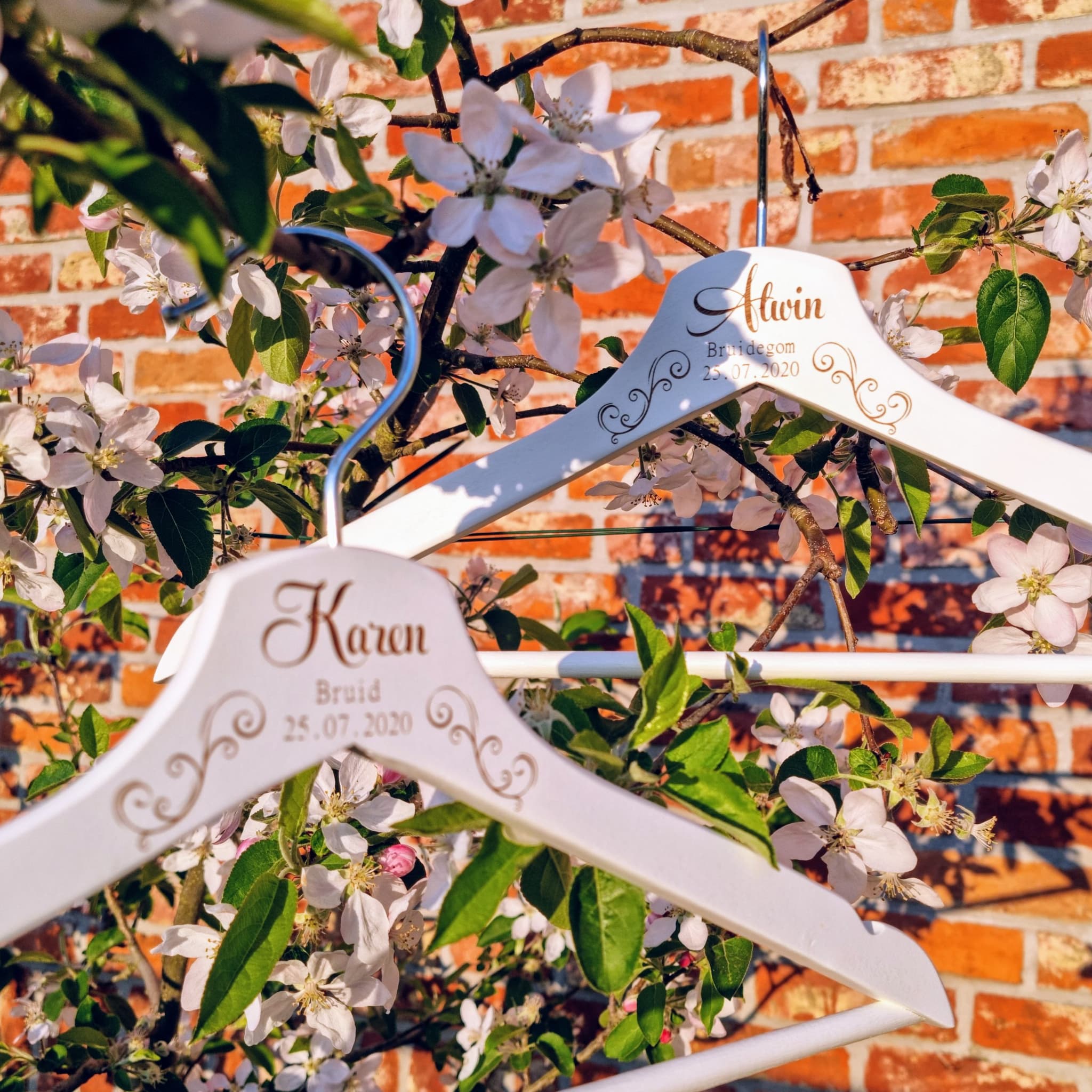 Personalised clothes hanger (white)