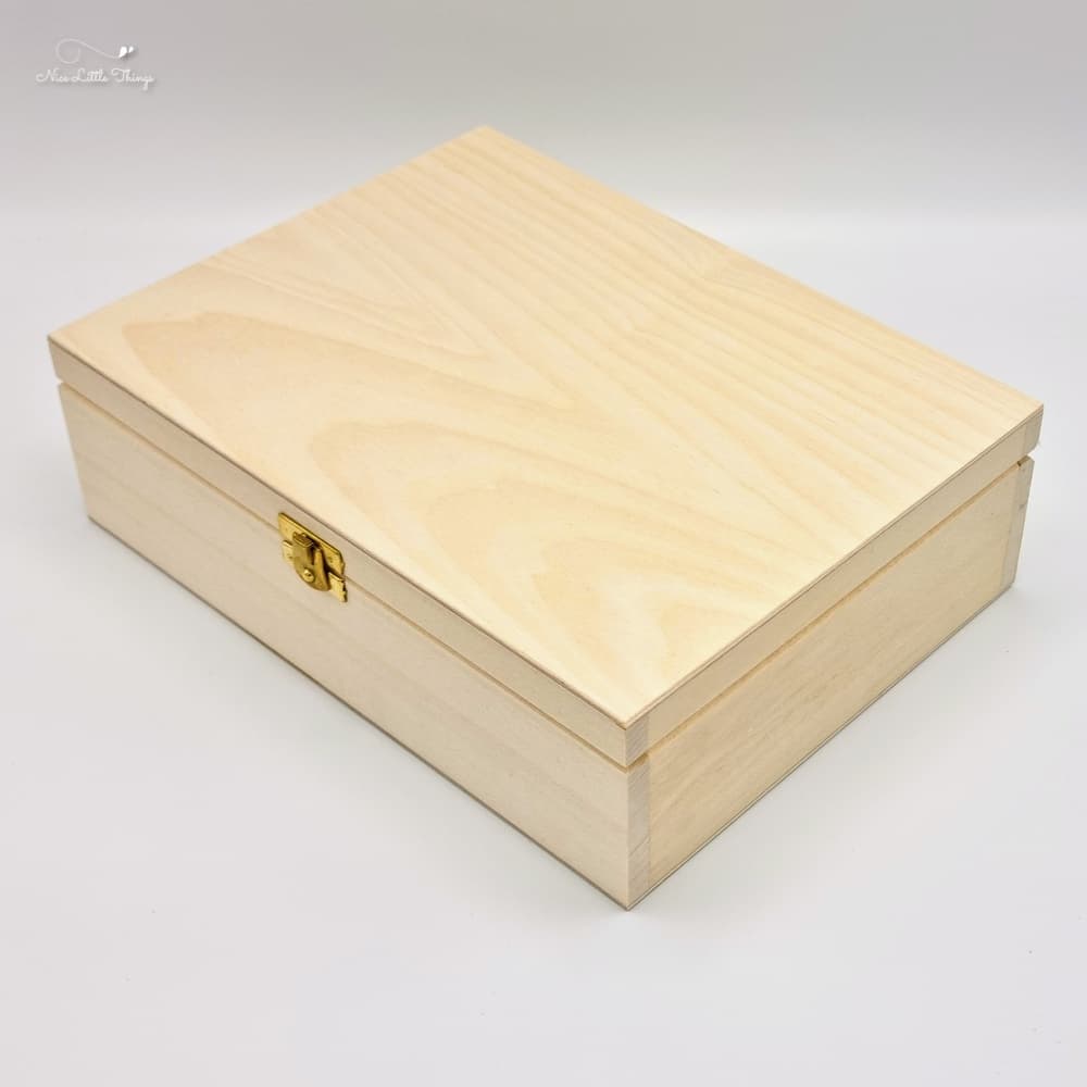 Houten kist met deksel