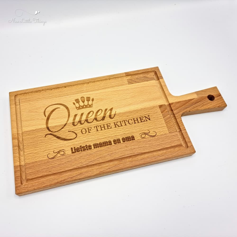 cutting board queen of the kitchen