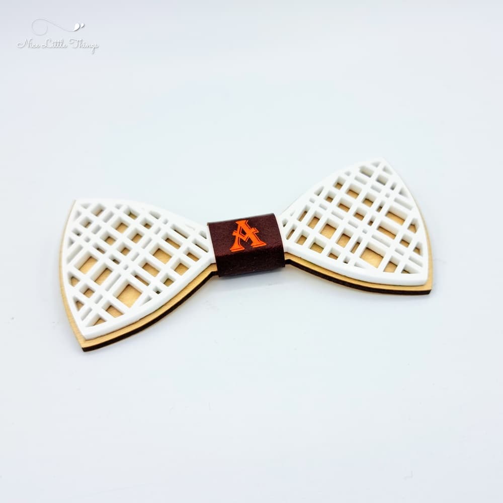 Bow tie