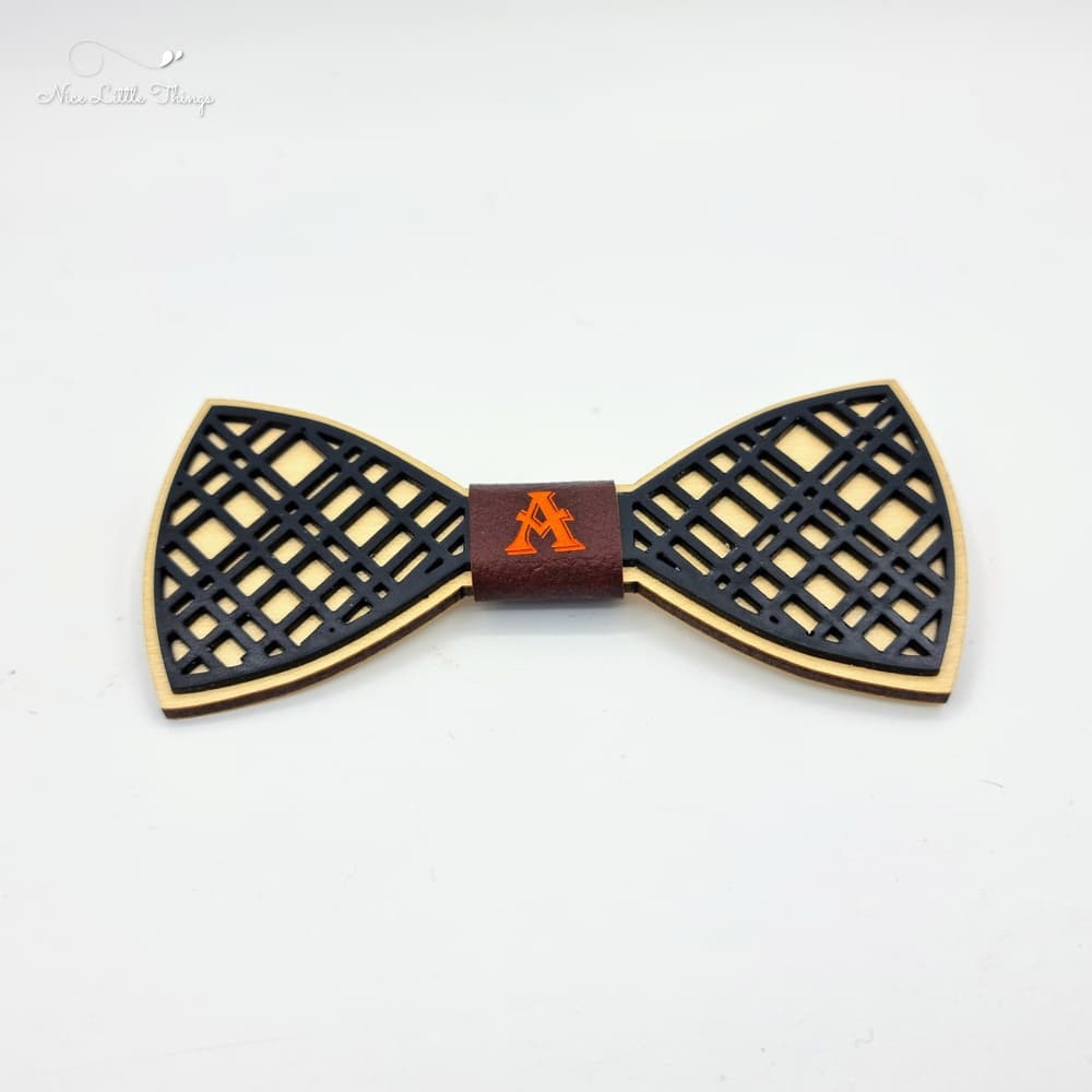 Bow tie