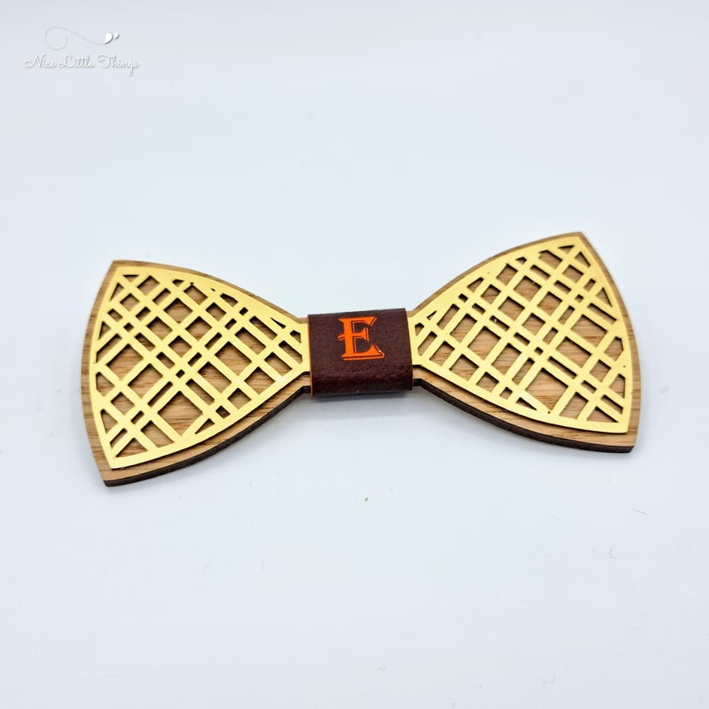 Bow tie