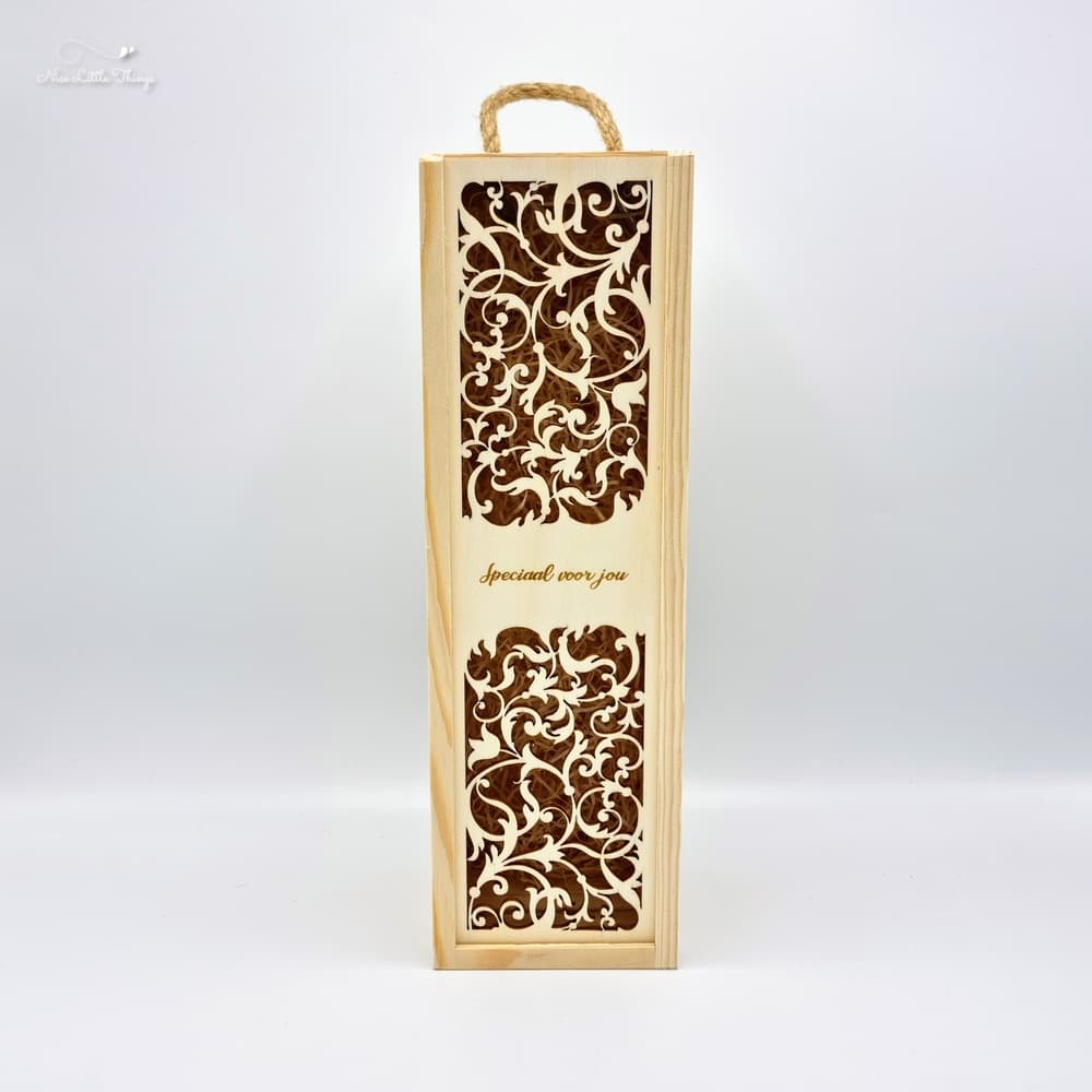 Personalized Wine Box - Cut-out figures